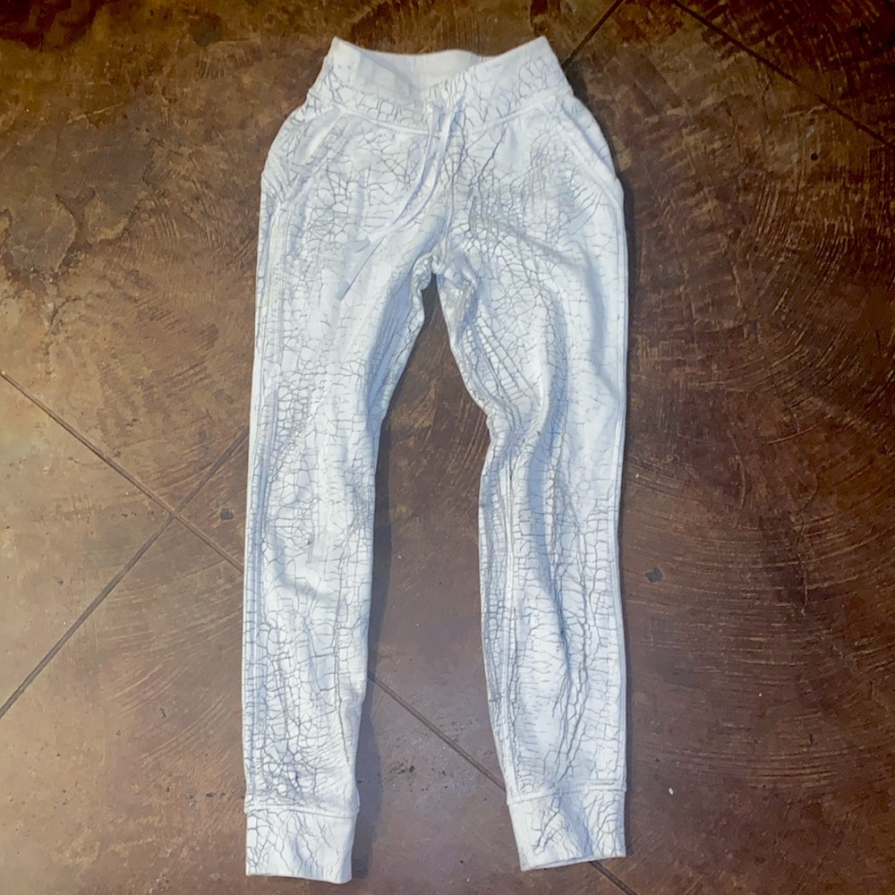 Lulu lemon joggers